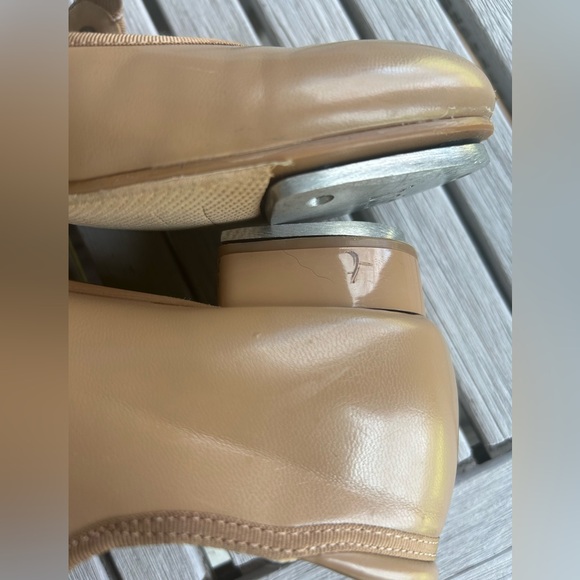 🌖 balera tap shoes tan size 4.0A medium style B60 - Picture 2 of 9